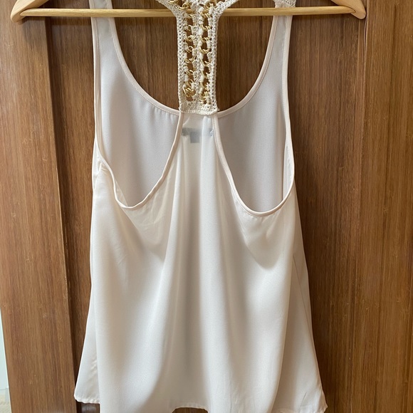 Cream tank top with crochet detail - Picture 3 of 4